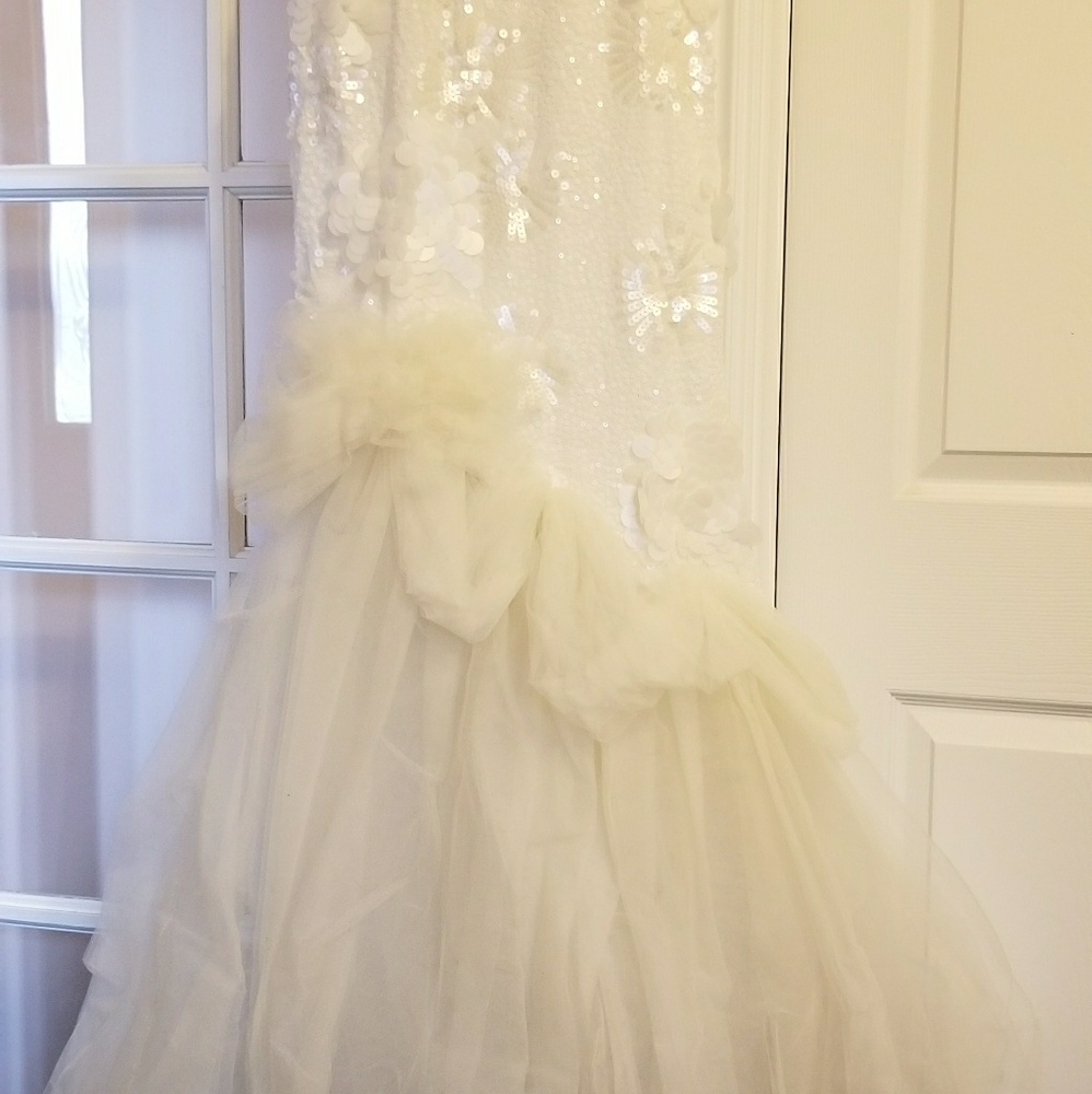 Wedding dress